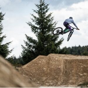 BIKE PARK Kubínska modernizuje traily. Zjazdová trať dostala nový život a v pláne je aj „Odľot do Dubaja“